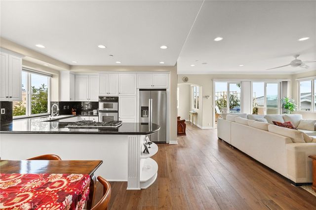 710 11th Street, Hermosa Beach, CA 90254