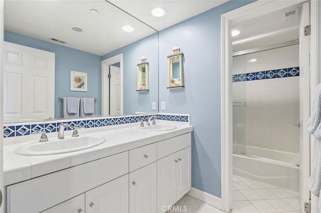 710 11th Street, Hermosa Beach, CA 90254