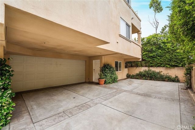 710 11th Street, Hermosa Beach, CA 90254