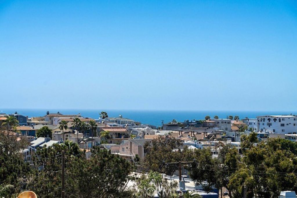 710 11th Street, Hermosa Beach, CA 90254