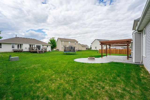1924 Prestwold Place, Machesney Park, IL 61115