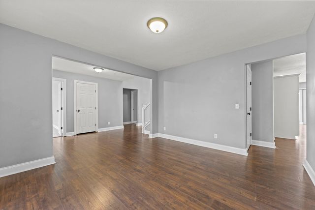 1924 Prestwold Place, Machesney Park, IL 61115