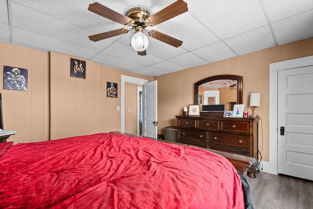 242 W 14TH AVENUE, Oshkosh, WI 54902