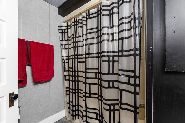 242 W 14TH AVENUE, Oshkosh, WI 54902