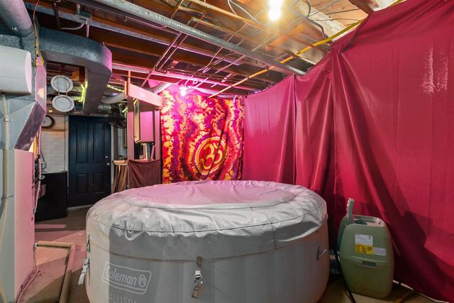 242 W 14TH AVENUE, Oshkosh, WI 54902