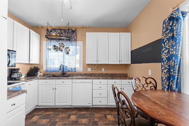 242 W 14TH AVENUE, Oshkosh, WI 54902