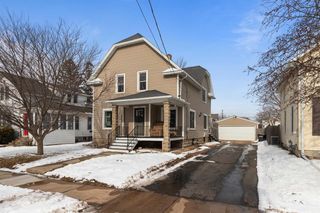 242 W 14TH AVENUE, Oshkosh, WI 54902