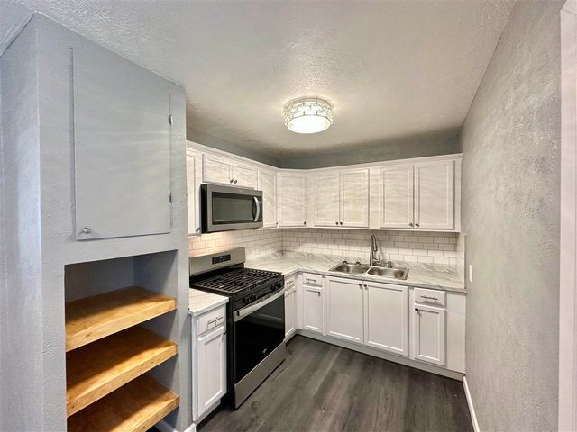 923 SW 35th St, Lawton, OK 73505