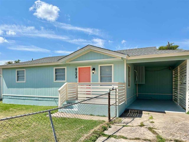 923 SW 35th St, Lawton, OK 73505