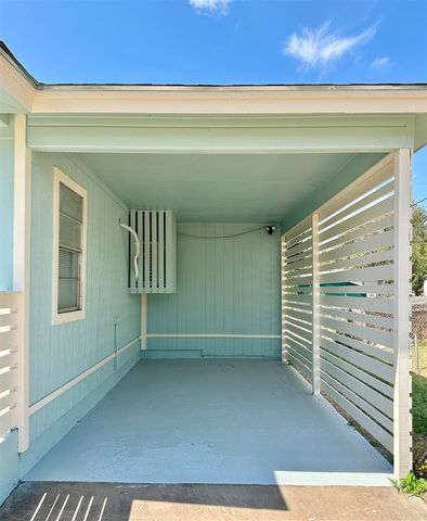 923 SW 35th St, Lawton, OK 73505