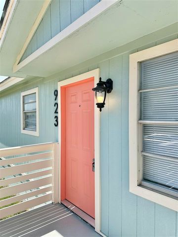 923 SW 35th St, Lawton, OK 73505