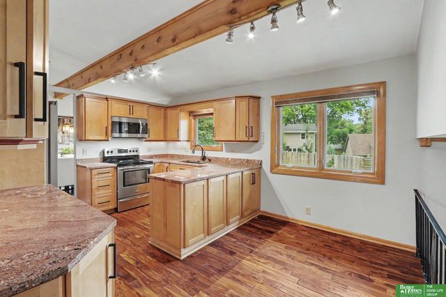 12836 Jones Street, Omaha, NE 68154