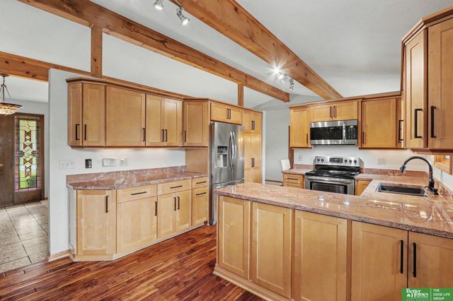 12836 Jones Street, Omaha, NE 68154