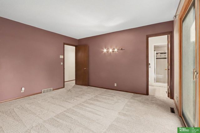 12836 Jones Street, Omaha, NE 68154
