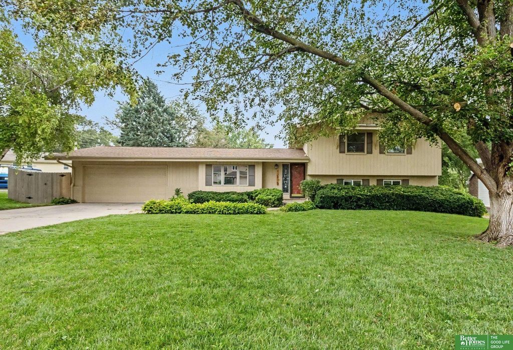 12836 Jones Street, Omaha, NE 68154