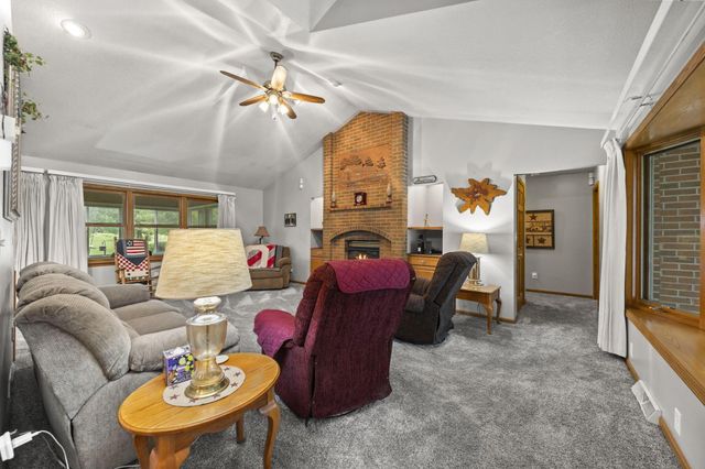 91 Canyon Villa Drive, Hebron, OH 43025