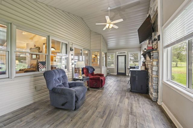 91 Canyon Villa Drive, Hebron, OH 43025