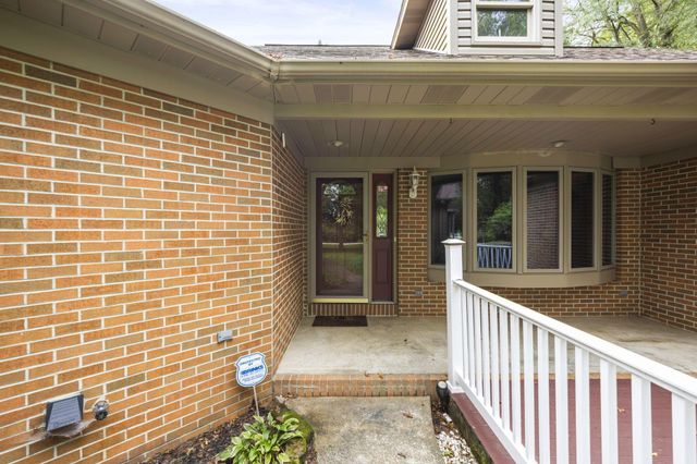 91 Canyon Villa Drive, Hebron, OH 43025