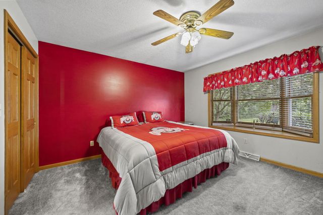 91 Canyon Villa Drive, Hebron, OH 43025