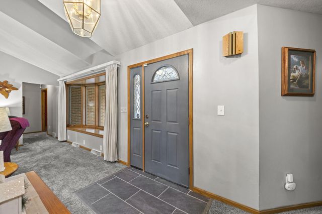 91 Canyon Villa Drive, Hebron, OH 43025