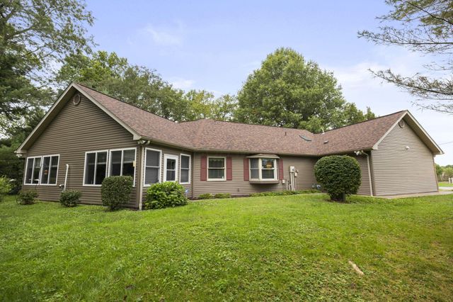 91 Canyon Villa Drive, Hebron, OH 43025