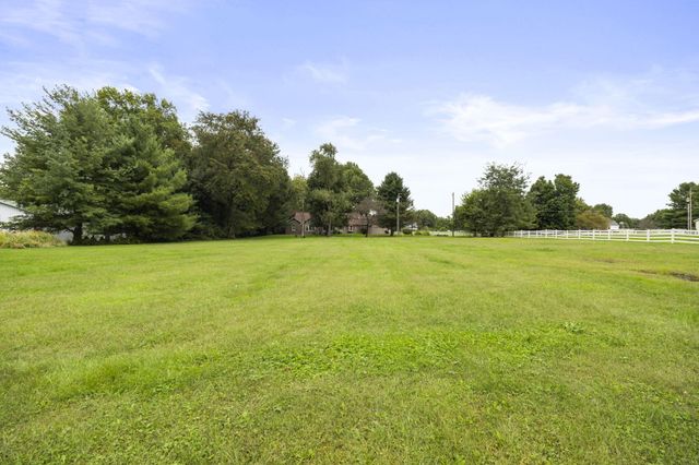 91 Canyon Villa Drive, Hebron, OH 43025