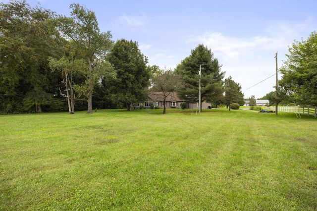 91 Canyon Villa Drive, Hebron, OH 43025