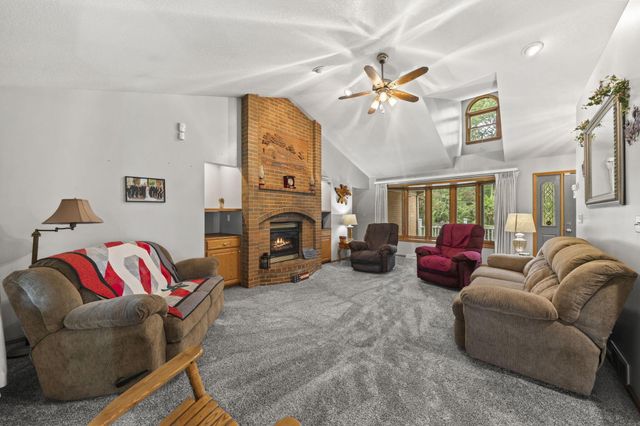 91 Canyon Villa Drive, Hebron, OH 43025