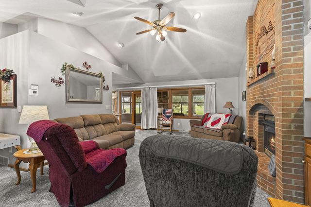 91 Canyon Villa Drive, Hebron, OH 43025