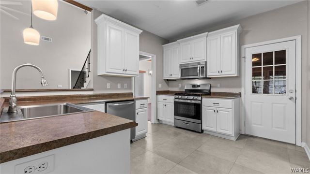 13525 Vineyard Way, Northport, AL 35475