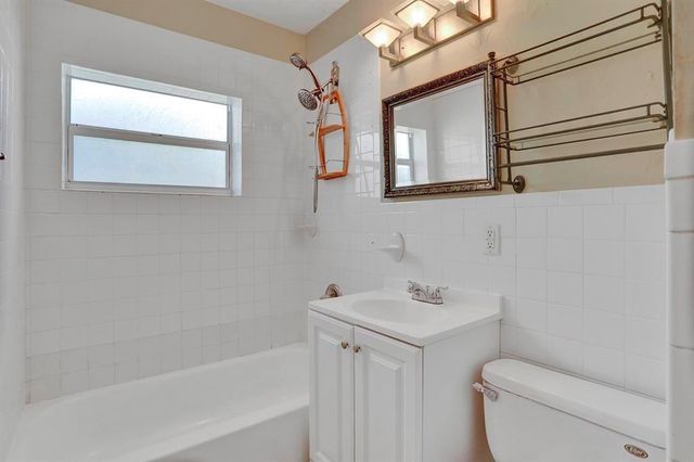 1129 NW 7th Terrace, Fort Lauderdale, FL 33311