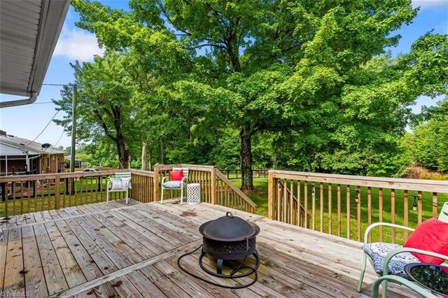 300 Doub Road, Lewisville, NC 27023
