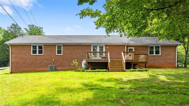 300 Doub Road, Lewisville, NC 27023