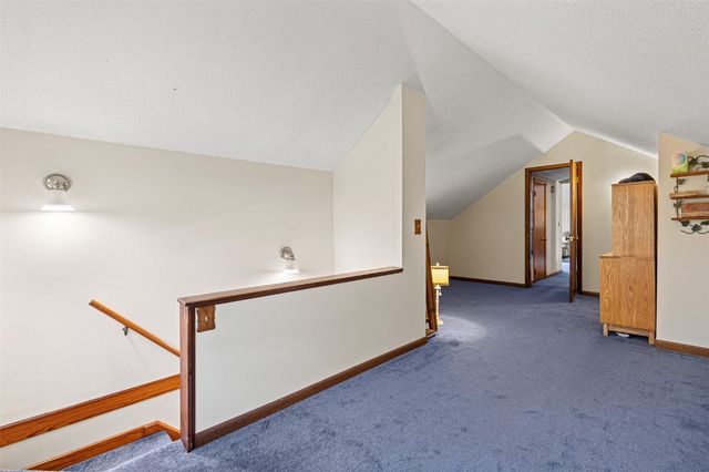 440 Roberts Ferry Road, Tiffin, IA 52340