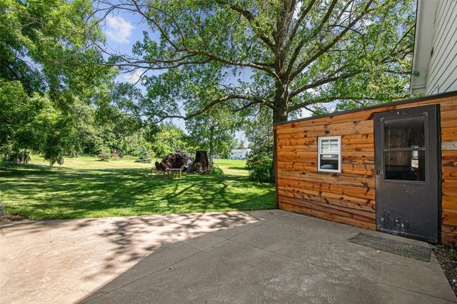 440 Roberts Ferry Road, Tiffin, IA 52340