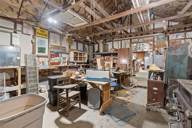 440 Roberts Ferry Road, Tiffin, IA 52340