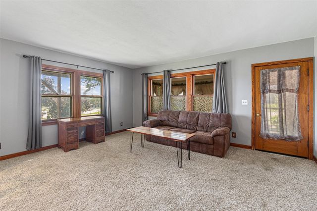 440 Roberts Ferry Road, Tiffin, IA 52340