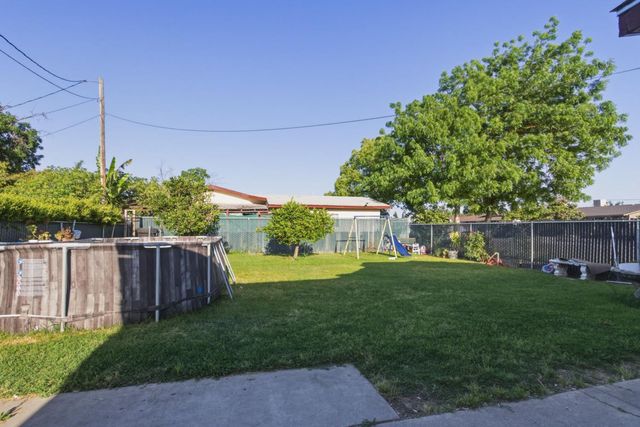 1847 W 8th, Merced, CA 95341