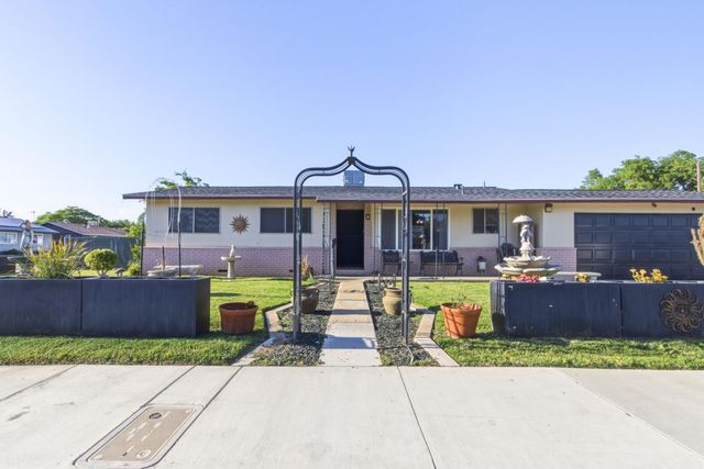 1847 W 8th, Merced, CA 95341