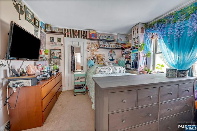 541 Page Avenue, Lyndhurst, NJ 07071