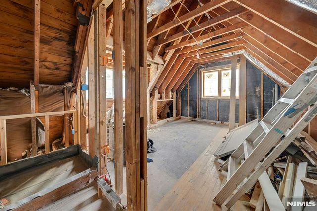541 Page Avenue, Lyndhurst, NJ 07071