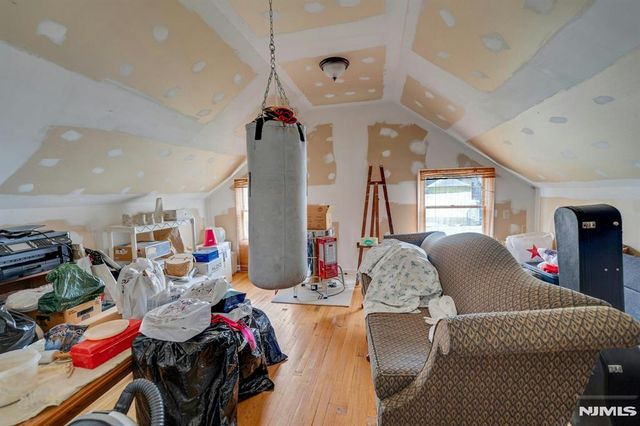541 Page Avenue, Lyndhurst, NJ 07071