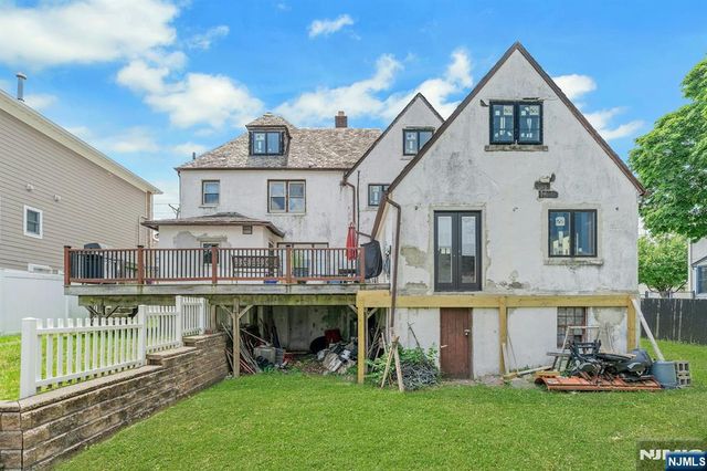 541 Page Avenue, Lyndhurst, NJ 07071