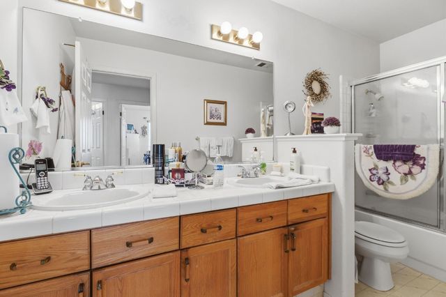 7490 N Hayston Avenue, Fresno, CA 93720