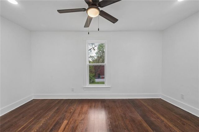 11605 E Winner Road, Independence, MO 64052