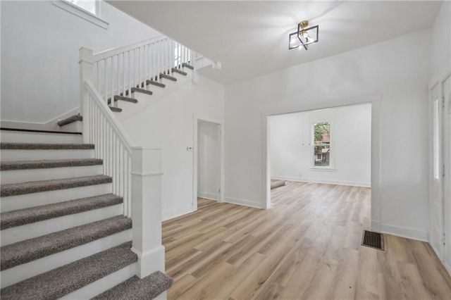 11605 E Winner Road, Independence, MO 64052