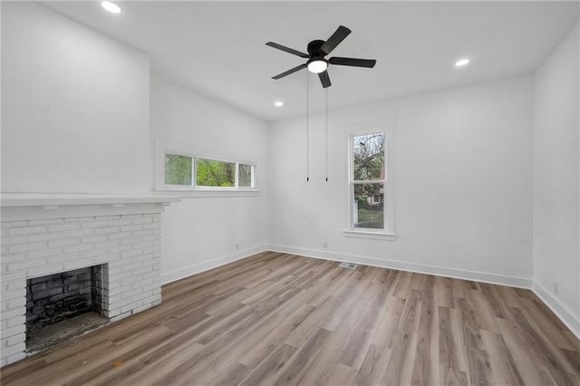 11605 E Winner Road, Independence, MO 64052