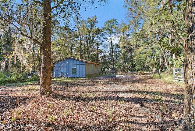 45077 CLEMMONS Road, Callahan, FL 32011