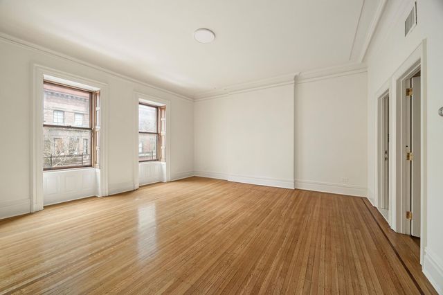 51 W 73rd Street, New York City, NY 10023