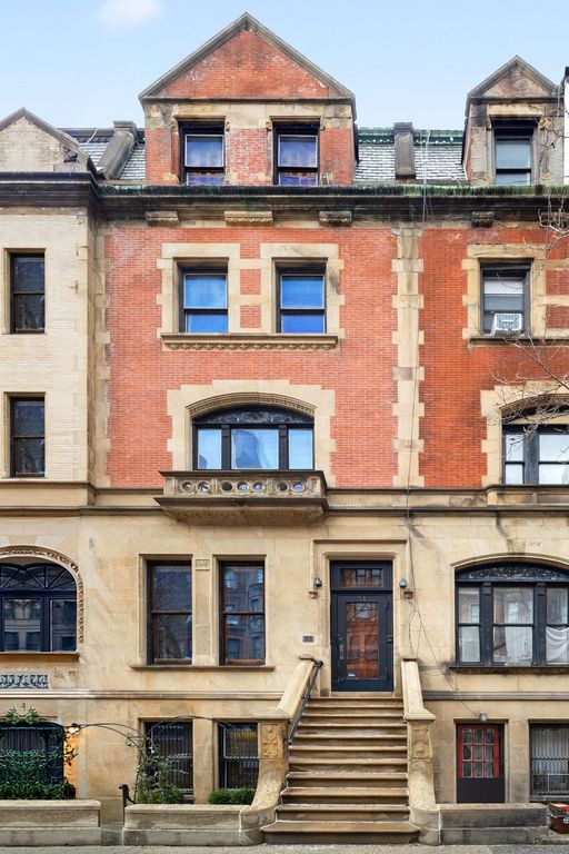51 W 73rd Street, New York City, NY 10023